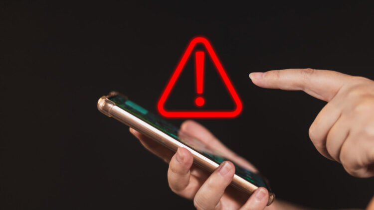 Telefonunuz sizi dinliyor mu? Dijital gözetleme, mikrofon izinleri ve gizlilik özelliklerine dikkat