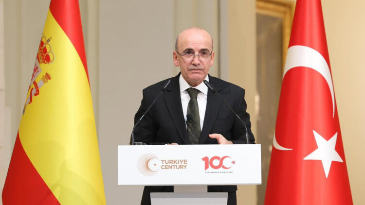 Bakan Şimşek: "Kayıt dışı istihdam oranı tarihsel ortalamanın oldukça altında"