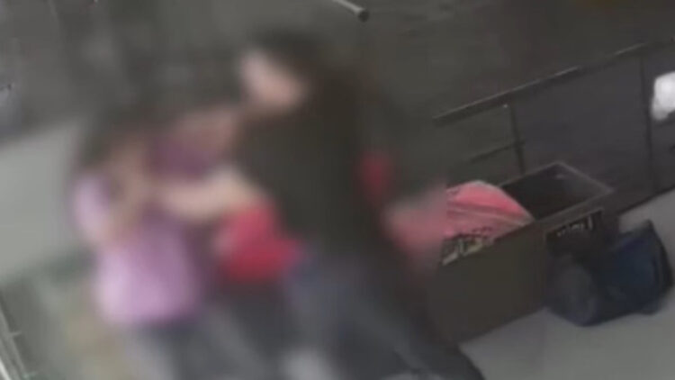 Spor salonunda kadına şiddet: Başka bir kadın korudu