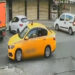 Kuyumcuya silahlı saldırı kamerada; şüpheliler olay yerine taksiyle gelmiş