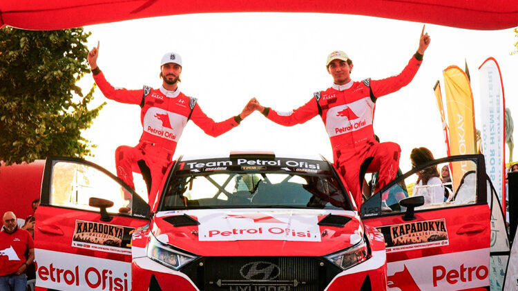 Team Petrol Ofisi pilotları Kapadokya’da birinci oldu