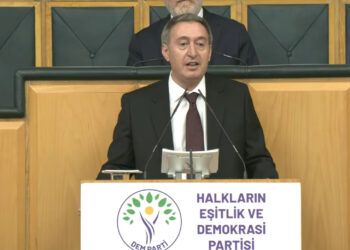 Tuncer Bakırhan'dan 'çerçeve yasa' çağrısı: "Tarihi adımları hukuka bağlama zamanı"