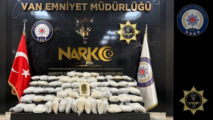 Van’da 48 kilo esrar ele geçirildi: 3 tutuklama