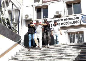 25 yıl hapis cezası ile aranan cezaevi firarisi İstanbul'da yakalandı