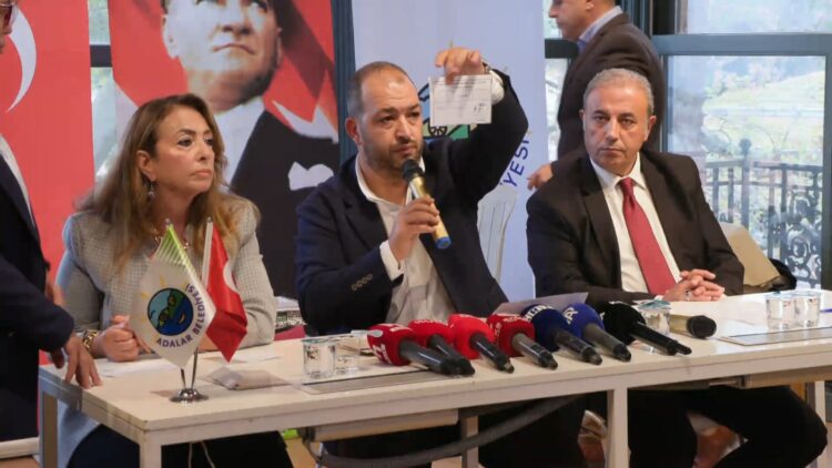 Adalar Belediyesi AK Parti'ye geçti