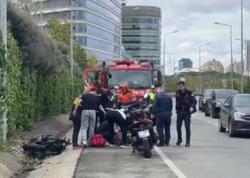 Ataşehir’de motosiklet aydınlatma direğine çarptı: 1 ağır yaralı