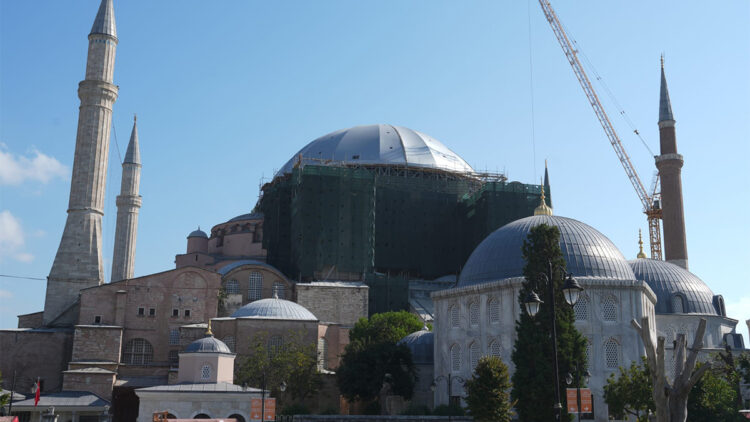 Ayasofya'da güçlendirme ve konservasyon çalışmaları devam ediyor