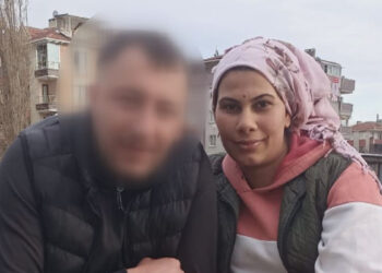 Asırlık kıyafetleri koleksiyonunda yaşatıyor
