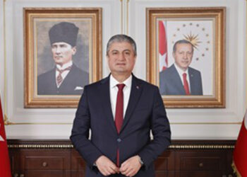 Vali Yavuz, Kozan'da çıkan orman yangına ilişkin açıklamalarda bulundu
