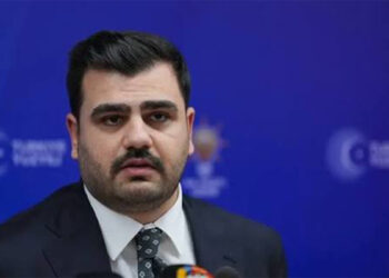 Eyyüp Kadir İnan’dan darbe mesajı: “Hiçbir gerekçesi meşru görülemez”