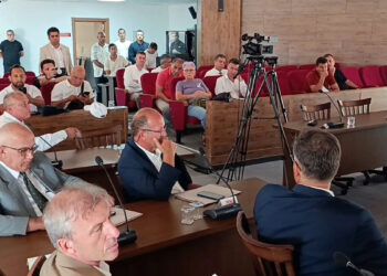 Edirne Belediyesi Meclisi toplantısında gerginlik
