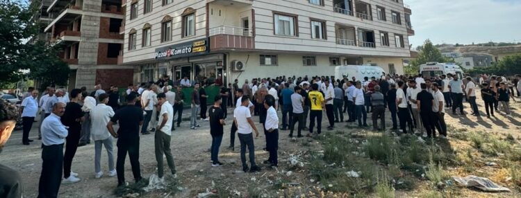 Batman’da dehşet: Eşi ve 2 çocuğunu öldürdükten sonra yaşamına son verdi