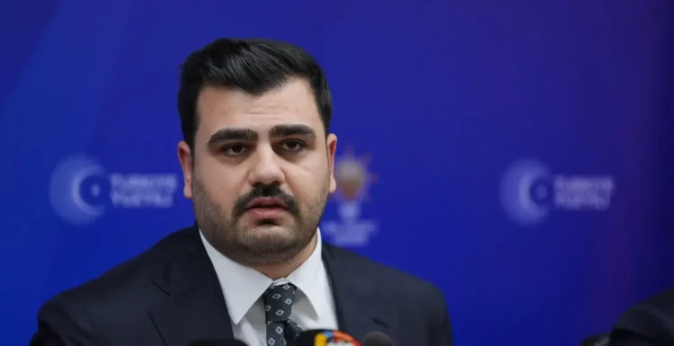 Eyyüp Kadir İnan, Özgür Özel’i hedef aldı: “Asil duruşlardan anlamazsın”