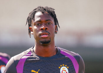 Galatasaray’da El Chadaille Bitshiabu ilk antrenmanına çıktı