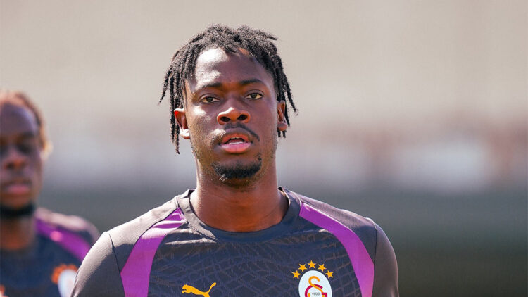 Galatasaray’da El Chadaille Bitshiabu ilk antrenmanına çıktı