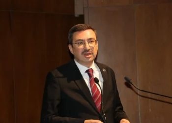 Eski SPK Başkanı İbrahim Ömer Gönül fon soruşturmasında ifade verecek