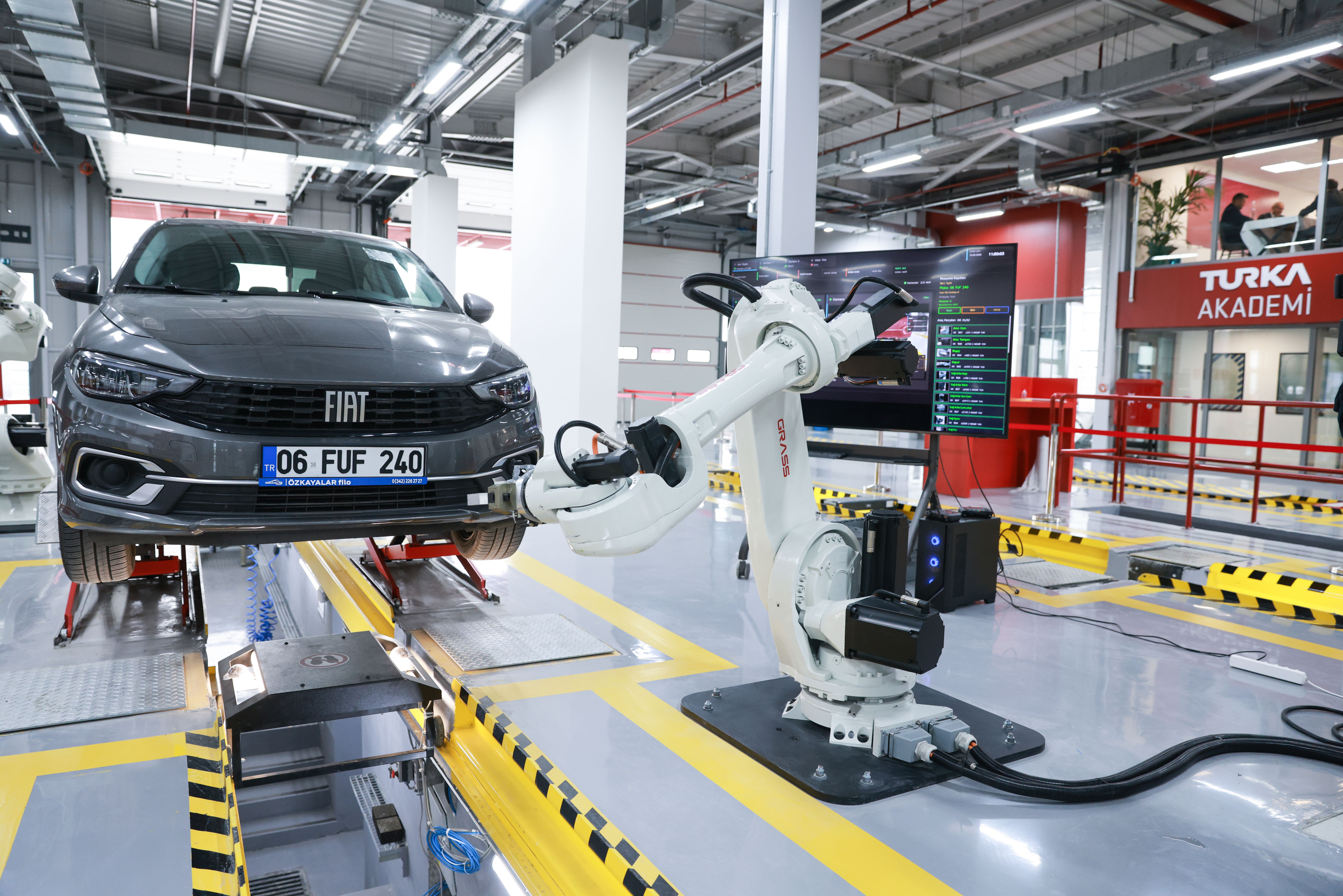 Araç muayenesinde yapay zeka ve robotik dönem: TURKA’dan Altınay Robot ile iş birliği