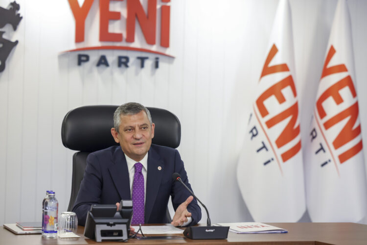 AYM’den Yeni Parti kararı: Savunma için 1 ay süre verildi