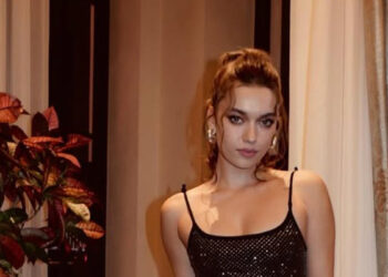 Ünlülere yönelik uyuşturucu operasyonu: Afra Saraçoğlu havaalanında gözaltına alındı