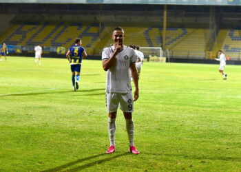 Altay'da derbili siftah sevinci: Bucaspor'u 2-1 mağlup etti