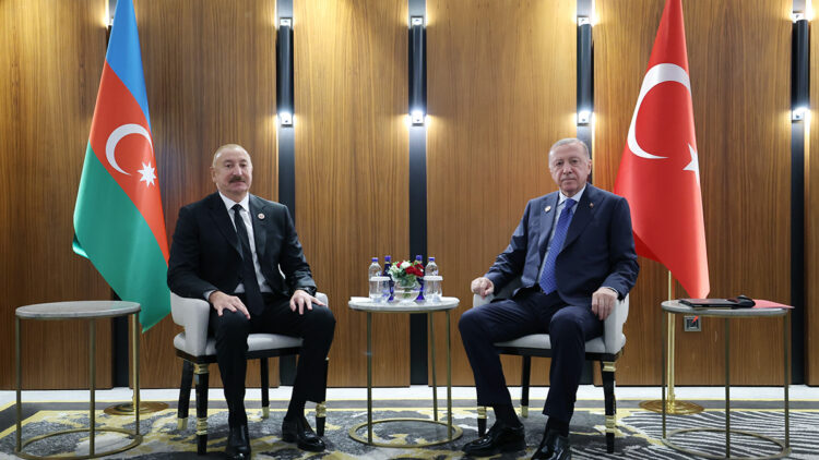 Cumhurbaşkanı Erdoğan, Azerbaycan Cumhurbaşkanı Aliyev ile görüştü