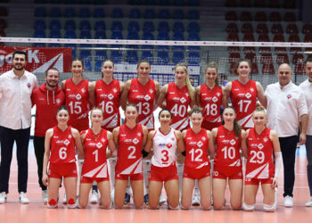 Aras Kargo Spor Kulübü'nden 9 Eylül buluşması: Kadın voleybol takımları dostluk maçı oynayacak