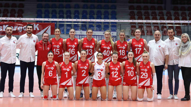 Aras Kargo Spor Kulübü'nden 9 Eylül buluşması: Kadın voleybol takımları dostluk maçı oynayacak