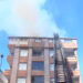 Ataşehir’de 5 katlı binanın çatısı alev alev yandı
