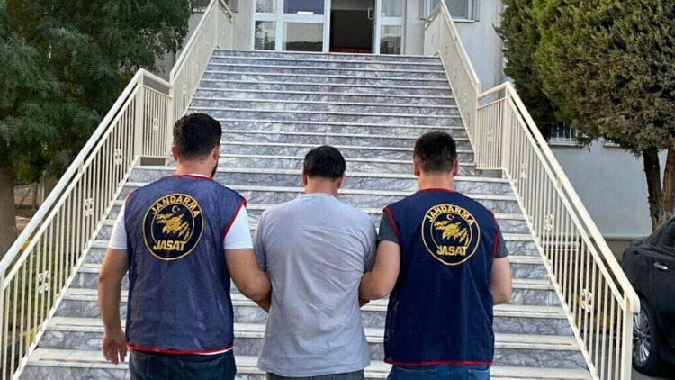 Aydın’da hırsızlık suçundan 14 yıl 7 ay hapis cezasıyla aranan hükümlü yakalandı