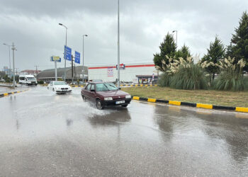Bartın’da sağanak etkili oldu: Trafik olumsuz etkilendi