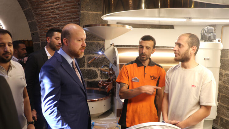 Bilal Erdoğan 'Terörsüz Türkiye' sürecini değerlendirdi: "Herkesin elini, taşın altına koyması lazım"