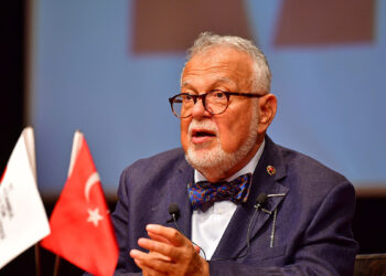 Prof. Dr. Celal Şengör’den gençlere tavsiye: "Merak edin, öğrenin, problemlerden yılmayın"