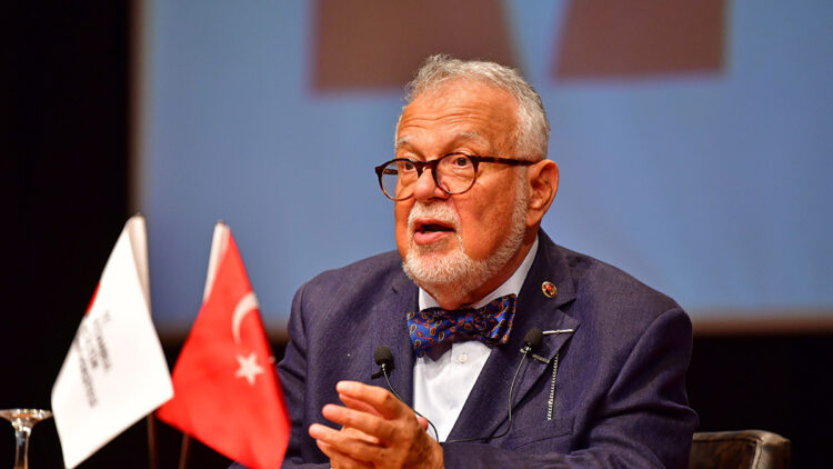 Prof. Dr. Celal Şengör’den gençlere tavsiye: "Merak edin, öğrenin, problemlerden yılmayın"