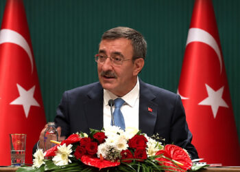 Yıl sonu enflasyon tahmini yükseldi: Yüzde 28,4'e çıktı