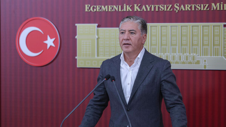 Yeni Partili isim'den fon krizi çıkışı: "TBMM'nin görüşmesi şarttır"