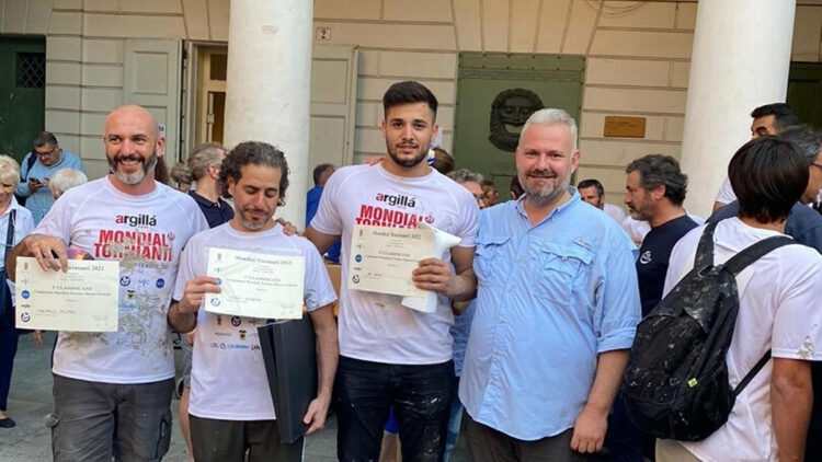 Çömlek ustası babanın izinden, dünya şampiyonluğuna