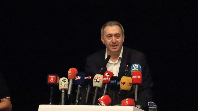 DEM Parti'li isimden süreç değerlendirmesi: "Barışa ve demokrasiye dönüşmesi için çaba içerisinde olmalıyız"
