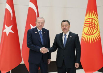 Cumhurbaşkanı Erdoğan, Kırgızistan Cumhurbaşkanı Caparov ile görüştü