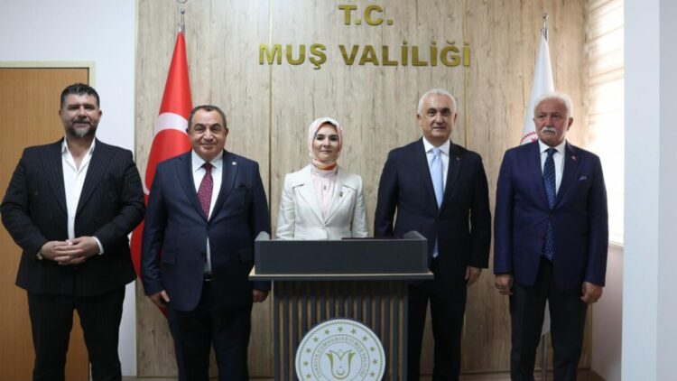 Bakan Göktaş: Malazgirt'ten miras kalan bu birlik ruhu sürece kuvvet katacak