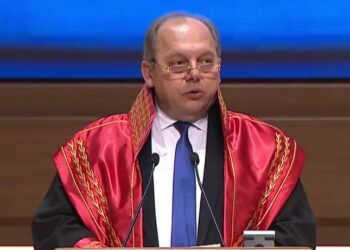 Yargıtay Başkanı Kerkez: Teknoloji insanın yerinde değil, insanın yanında olmalıdır