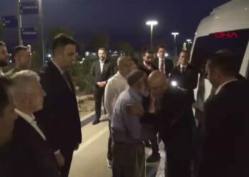 Bakan Şimşek, yeğeninin taziyesine katıldı