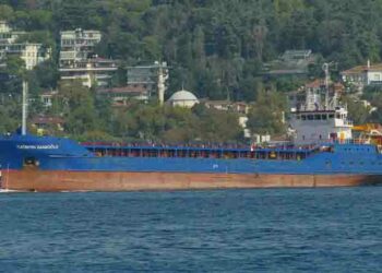 Silivri açıklarında 2 gemi çarpıştı; arama kurtarma çalışmaları sürüyor
