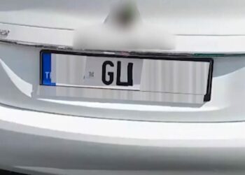 Plakasındaki harfi değiştiren sürücüye 140 bin TL ceza