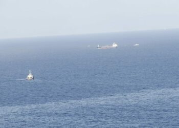 Silivri açıklarında devam eden arama kurtarma çalışmaları havadan görüntülendi