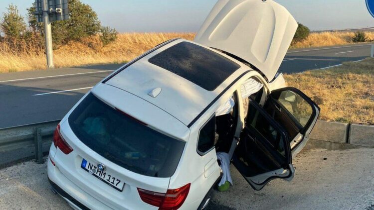 Gurbetçi aile kaza yaptı; 4 yaralı
