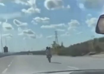 Çekmeköy’de yarış yaparak trafik güvenliğini tehlikeye sokan sürücülere 138 bin lira ceza