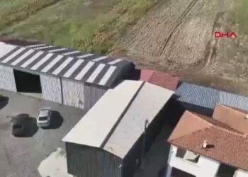Sakarya'da besihane görünümlü kaçak sigara fabrikasına baskın
