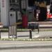 Unutulan çantadan kıyafet çıktı