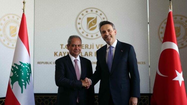 Bakan Bayraktar, Lübnanlı mevkidaşı Saadi ile bir araya geldi