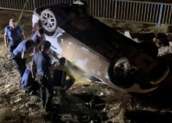 Ümraniye’de otomobil şarampole devrildi: 1 ölü